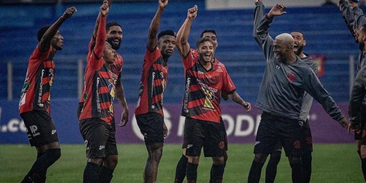 PAFC com raça e com coração empata com Paraná