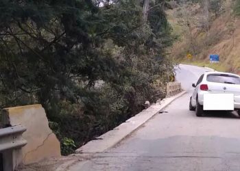 Homem rouba carro e cai no Rio Sapucaí durante fuga no Sul de Minas