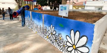 Praça é revitalizada com arte em Pouso Alegre