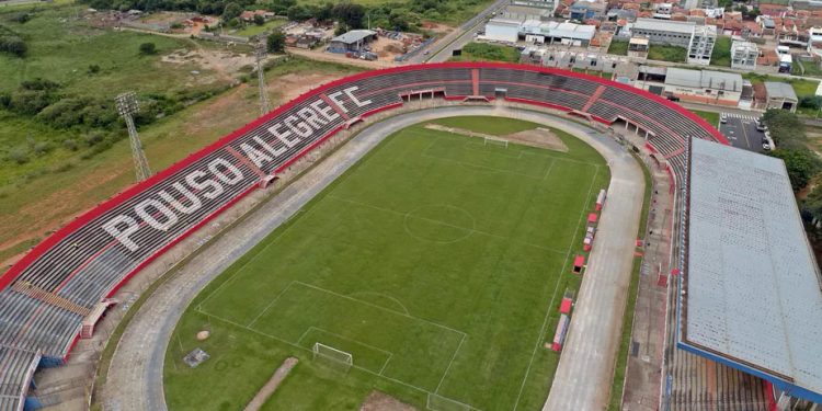 Pouso Alegre x Paraná Clube jogo decisivo das 8ª de final neste sábado