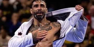 Campeão mundial de jiu-jítsu é baleado na cabeça durante show dentro de clube em SP