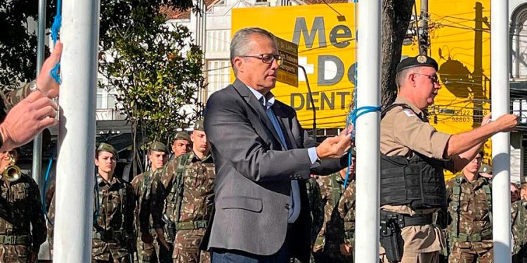 Ato Cívico marca abertura da Semana da Pátria em Pouso Alegre