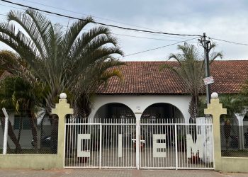 Pré-enem e pré-vestibular gratuito último dia para se inscrever no processo seletivo