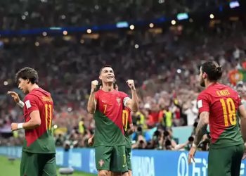 Portugal vence Uruguai e se classifica com gol que CR7 não fez