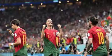 Portugal vence Uruguai e se classifica com gol que CR7 não fez