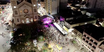 Prefeitura de Pouso Alegre realiza Parada Natalina com atrações para toda família