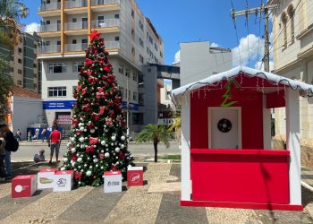 Árvore Mágica solidária é atração do Natal de Pouso Alegre