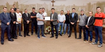 Câmara de Pouso Alegre realiza homenagem ao Pouso Alegre FC