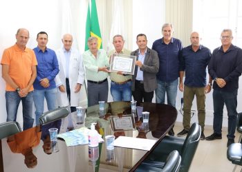 Hospital Samuel Libânio recebe homenagem da Câmara Municipal de Jacutinga