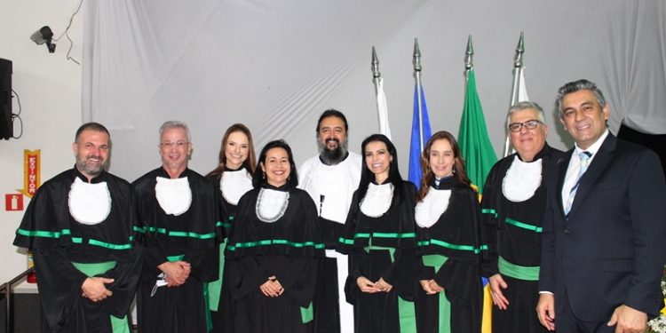 Univás realiza colação de grau da 49ª Turma do curso de Medicina da Univás