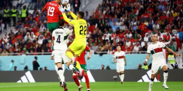 Marrocos faz história, é 1º africano a ir à semifinal da Copa ao vencer Portugal