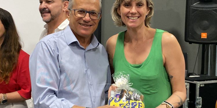 Prefeito de Pouso Alegre se reúne com autoridades para discutir investimentos na cultura e turismo