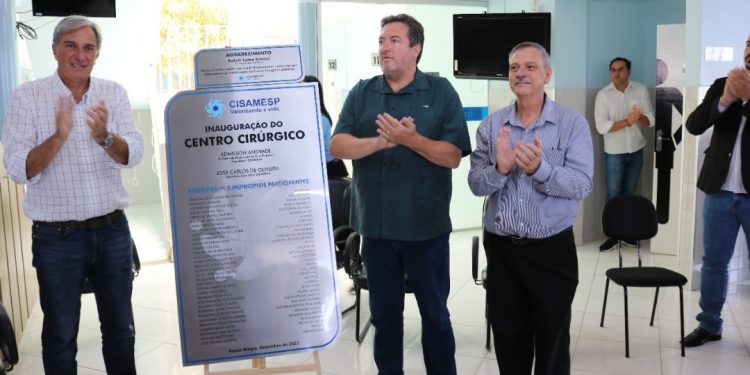 Representantes da FUVS participam de inauguração de Centro Cirúrgico do CISAMESP