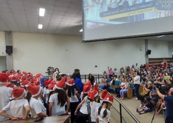 Cantata de Natal do Conservatório atrai centenas de pessoas à Câmara Municipal