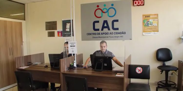 Confira vagas de emprego disponíveis