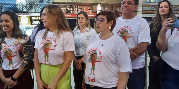 Presidente da Câmara de Pouso Alegre participa da abertura oficial da Casa do Papai Noel