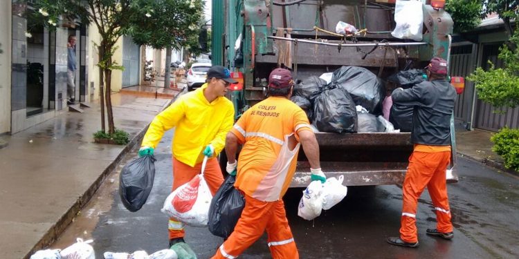 Coleta de lixo é normalizada em Pouso Alegre