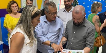 Prefeito de Pouso Alegre se reúne com autoridades para discutir investimentos na cultura e turismo