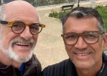 Marcos Caruso se casa com técnico de enfermagem em Portugal