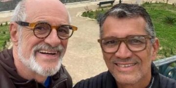 Marcos Caruso se casa com técnico de enfermagem em Portugal