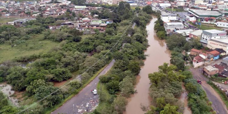 Pouso Alegre vem sendo atingida por um alto volume de chuvas em um período curto