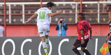 Pouso Alegre é goleado pelo América/MG na estreia do Campeonato Mineiro