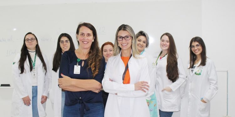 Atuação de farmacêuticos da Farmácia Hospitalar é fundamental para pacientes do HCSL