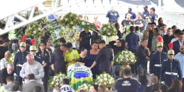 Constrangedora situação Mundial, ídolos brasileiros não foram ao velório de Pelé