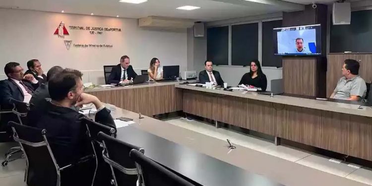 Campeonato Mineiro – Ipatinga é punido, mas segue na competição