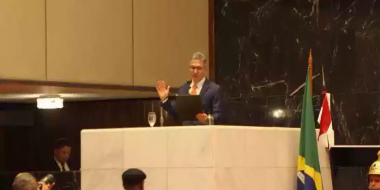 Romeu Zema toma posse para segundo mandato como governador de Minas Gerais