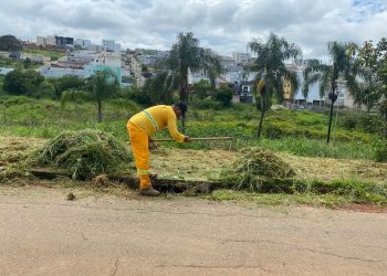 Prefeitura de Pouso Alegre realiza mutirão de limpeza em praças