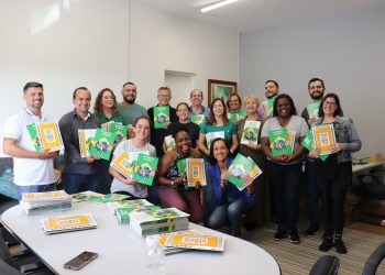 Câmara de  Pouso Alegre entrega mais de 2 mil livros nas escolas do município