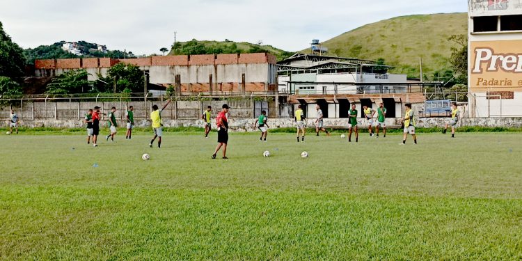 Pouso Alegre F. C. ainda sonha com a semifinal do Campeonato Mineiro