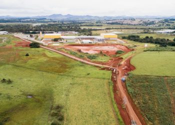 Prefeitura de Pouso Alegre realiza pavimentação asfáltica próxima a CIMED até o Bairro Belo Horizonte