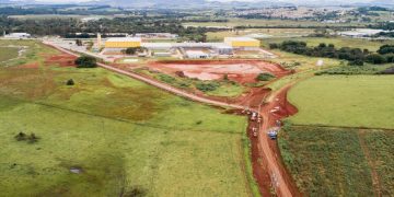 Prefeitura de Pouso Alegre realiza pavimentação asfáltica próxima a CIMED até o Bairro Belo Horizonte