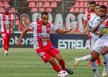 Tem Democrata-GV x Pouso Alegre nesta segunda-feira no Mamudão