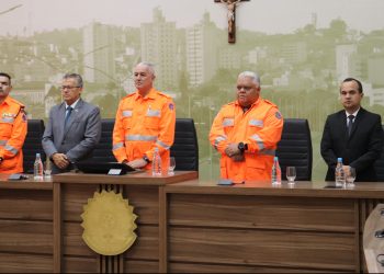 Câmara recebe cerimônia de troca de comando da 7ª Cia Independente de Corpo de Bombeiros