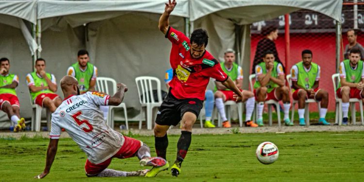 PAFC precisa vencer o Tombense em Muriaé para chegar a final do Troféu Inconfidência