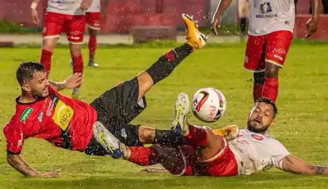 Tombense empata e tira o Pouso Alegre do Troféu Inconfidência