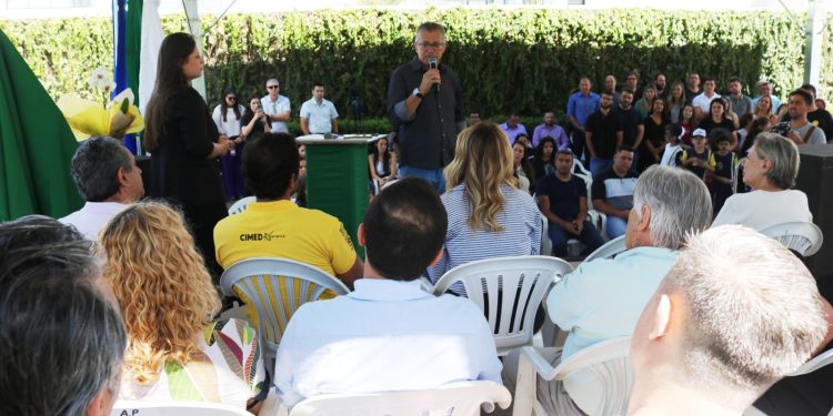 Dr. Paulo e Rafael Simões participam em Pouso Alegre da inauguração de Centro de Saúde