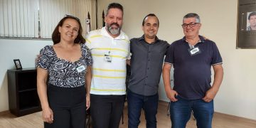 Presidente da Câmara recebe festeiros do Bairro Santo Antônio