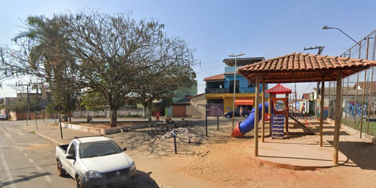 Em Pouso Alegre Jovem é baleado na Praça do Bairro São Cristóvão