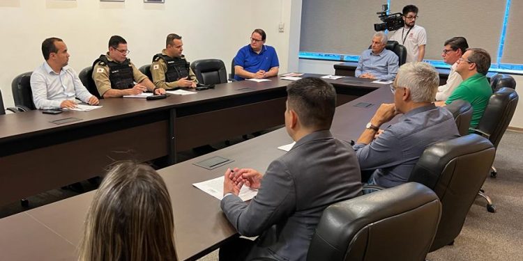 Presidente da Câmara de Pouso Alegre participa de reunião sobre segurança pública