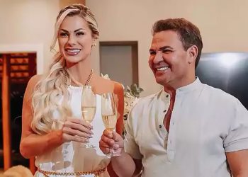 Cantor sertanejo Eduardo Costa se casa com a empresária Mariana Polastreli
