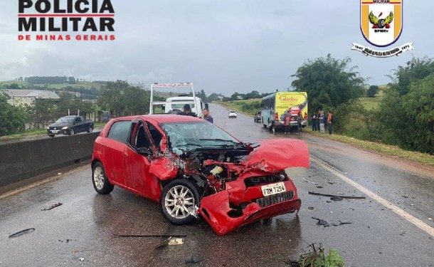 Em Pouso Alegre mulher sofre acidente com ônibus da Planalto é presa por dirigir sem CNH