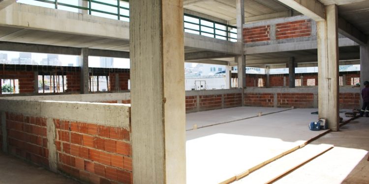 Construção do Hospital Oncológico Samuel Libânio segue a passos largos