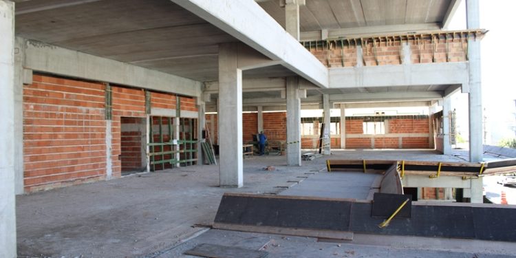 Construção do Hospital Oncológico Samuel Libânio segue a passos largos