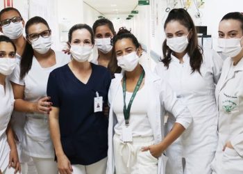 HCSL comemora Dia do Enfermeiro e Dia Internacional da Enfermagem