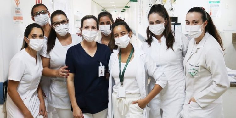 HCSL comemora Dia do Enfermeiro e Dia Internacional da Enfermagem