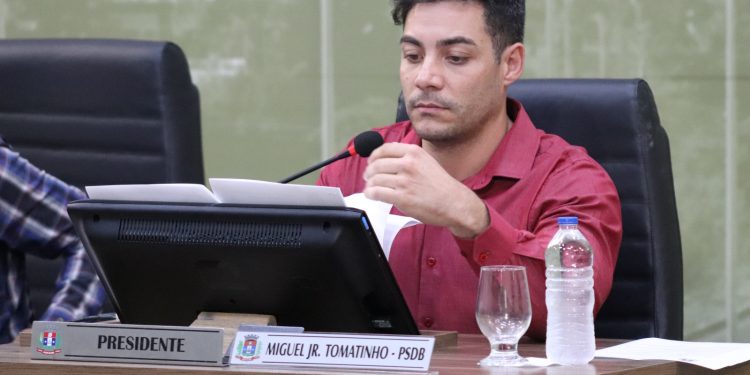 Câmara aprova requerimento para realização de sessão especial em homenagem a enfermeiros